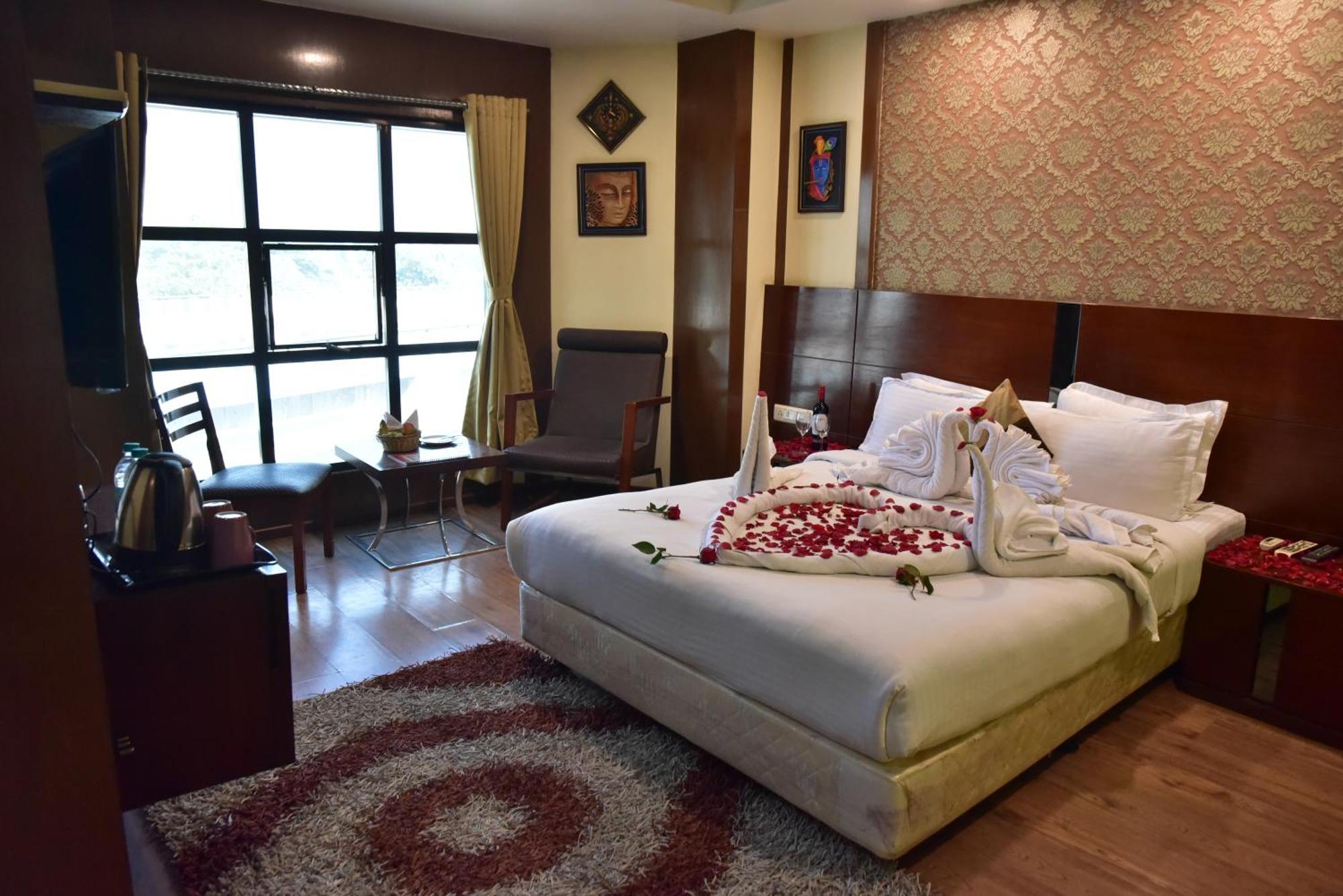 Hotel Ambassador Chocolate Inn Kalyani المظهر الخارجي الصورة