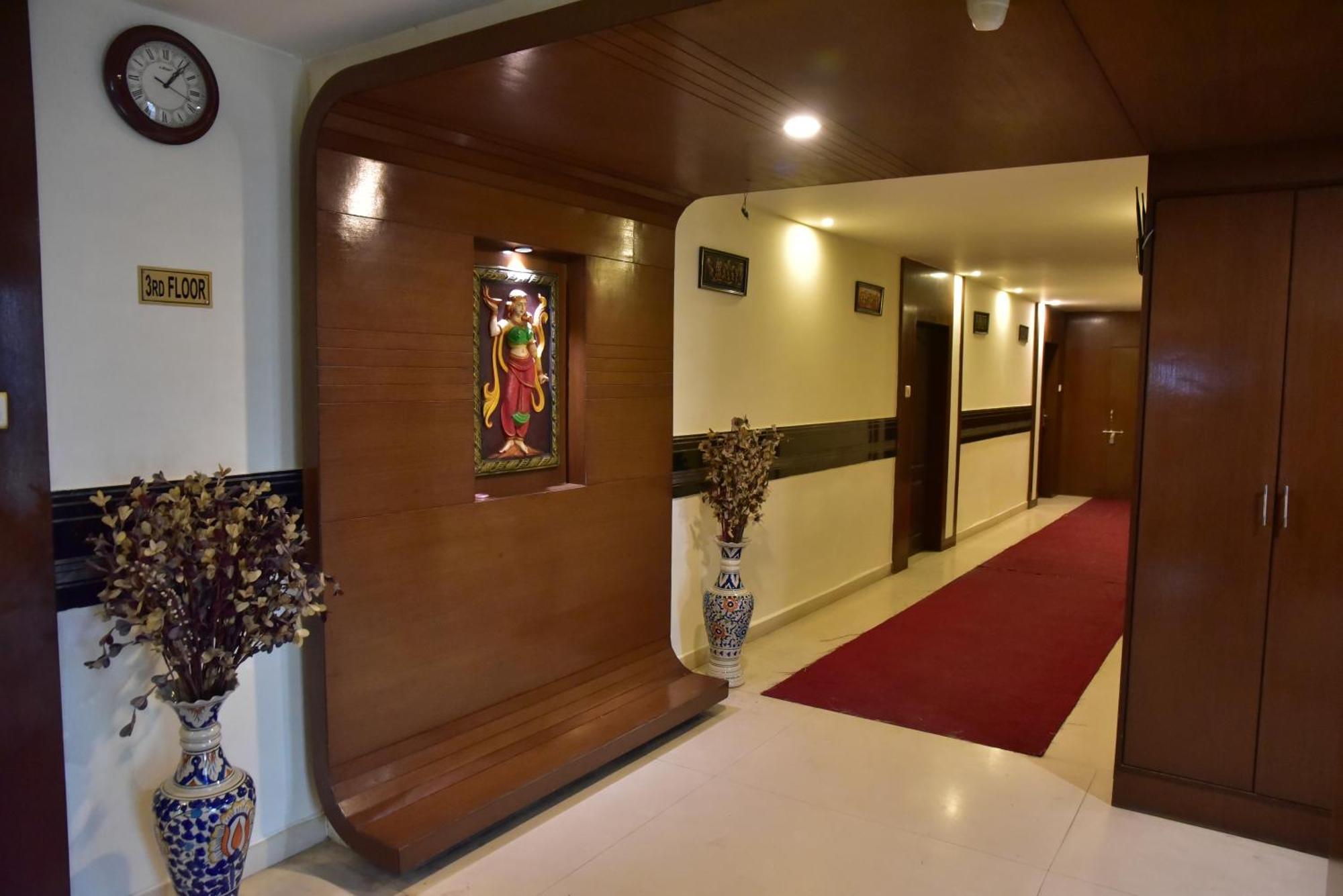 Hotel Ambassador Chocolate Inn Kalyani المظهر الخارجي الصورة